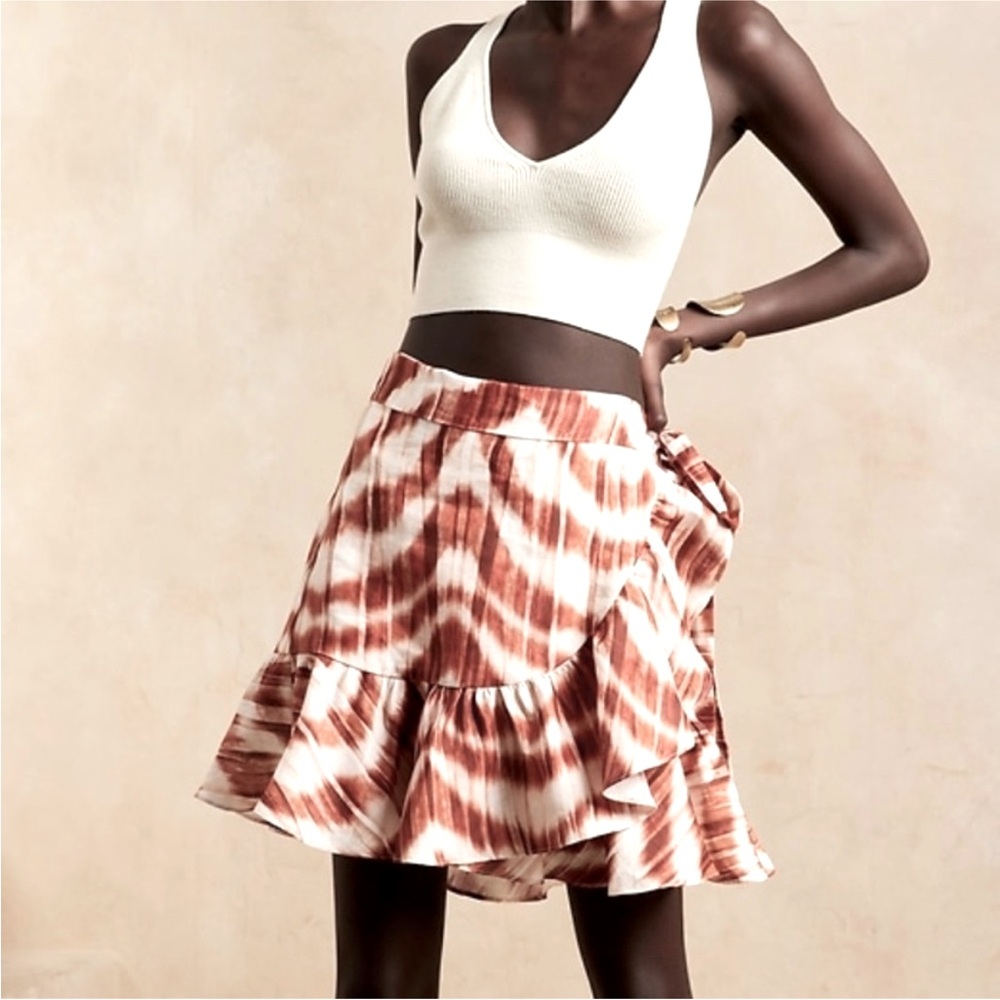 NWOT- Banana Republic Petite Wrap Skirt Orange Red Tie Dye Lined Cotton